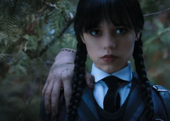 Jenna Ortega como Wandinha na série da Netflix • Divulgação/Netflix