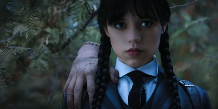 Jenna Ortega como Wandinha na série da Netflix • Divulgação/Netflix