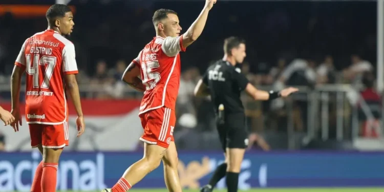 De virada, Inter vence São Paulo no Morumbis e cola no G6 do Brasileiro