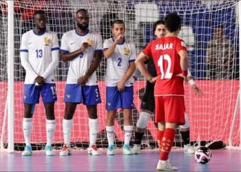 Lance de França 1 x 4 Irã pela Copa do Mundo de Futsal • Robertus Pudyanto - FIFA/FIFA via Getty Images