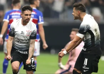 Corinthians fatura bolada com classificação para a semifinal • Alexandre Schneider/Getty Images