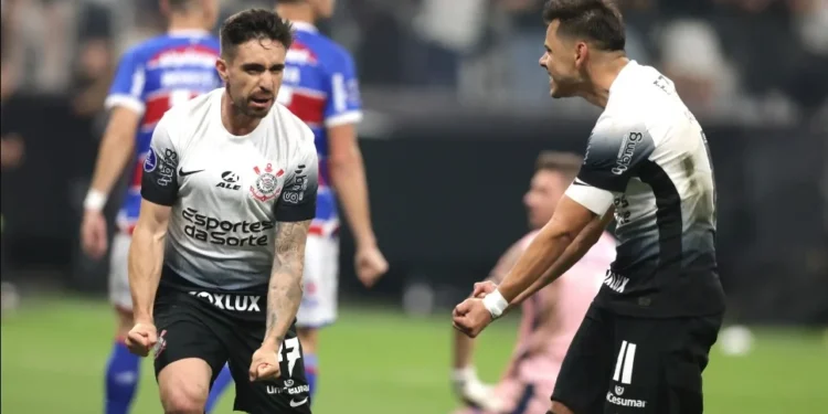 Corinthians fatura bolada com classificação para a semifinal • Alexandre Schneider/Getty Images