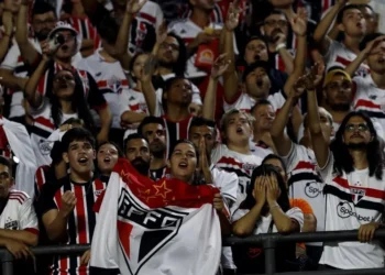 Torcida do São Paulo no MorumBIS • Rubens Chiri/São Paulo