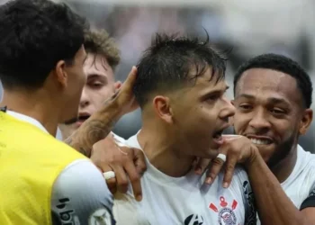 Romero em ação pelo Corinthians • Reprodução/Instagram/Brasileirão