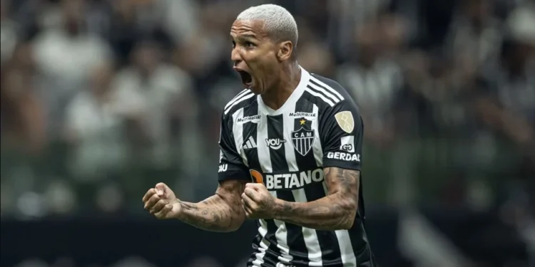 Deyverson brilha, Atlético-MG elimina Fluminense e vai à semi da Libertadores