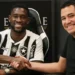 Botafogo anuncia renovação com zagueiro titular até o final de 2026