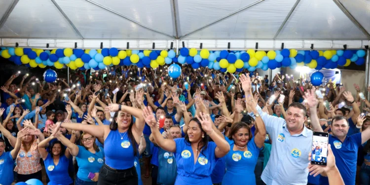 Tetin realiza grande reunião, atrai multidão de apoiadores e confirma favoritismo à Prefeitura de Cariri