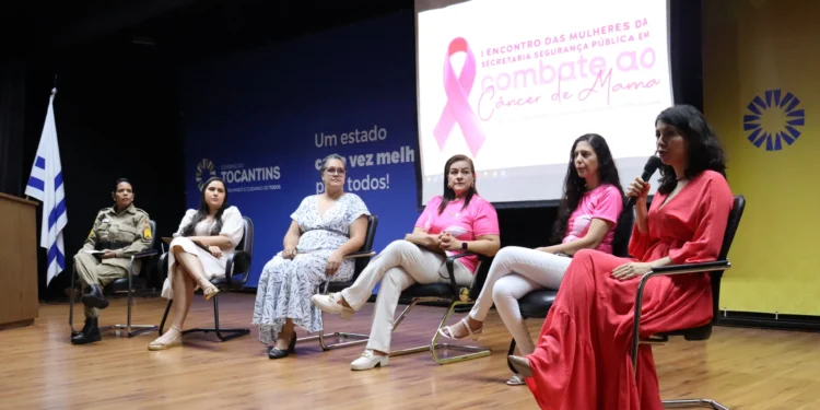 Outubro Rosa: Testemunhos de pacientes em remissão comovem participantes de evento promovido pela SSP/TO