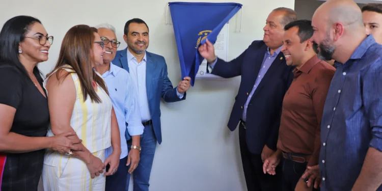 Com investimento de cerca de R$ 5 milhões, governador Wanderlei Barbosa inaugura reforma em escola estadual na Capital e entrega instrumentos musicais a 114 unidades de ensino 