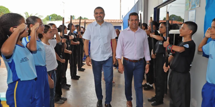 Governador Wanderlei Barbosa anuncia ampliação das obras na escola estadual do Jardim Taquari