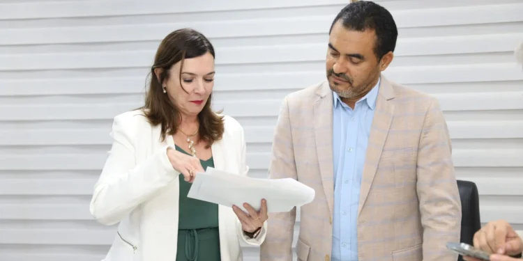 Governo do Tocantins lança edital de credenciamento de operadoras de cartão consignadopara servidores públicos