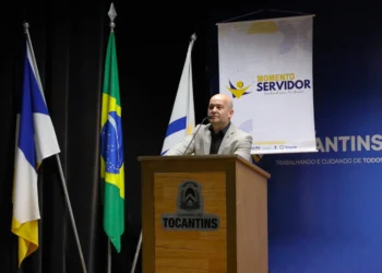 Rossano Klinjey compartilhou com o público presente histórias pessoais e lições de encorajamento.
