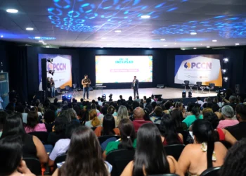 Profissionais de educação participam de lançamento do PROFE Inclusão em Palmas