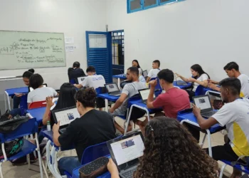 Professores estão fazendo a diferença e aplicando as avaliações bimestrais no formato digital, como a Escola Estadual Irineu Albano Hendges, de Guaraí
