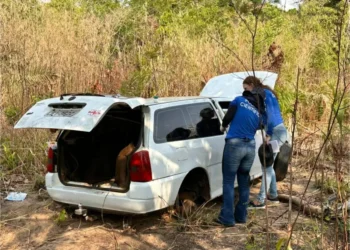 Veículo furtado em Miracema é localizado depenado em estrada vicinal em Palmas