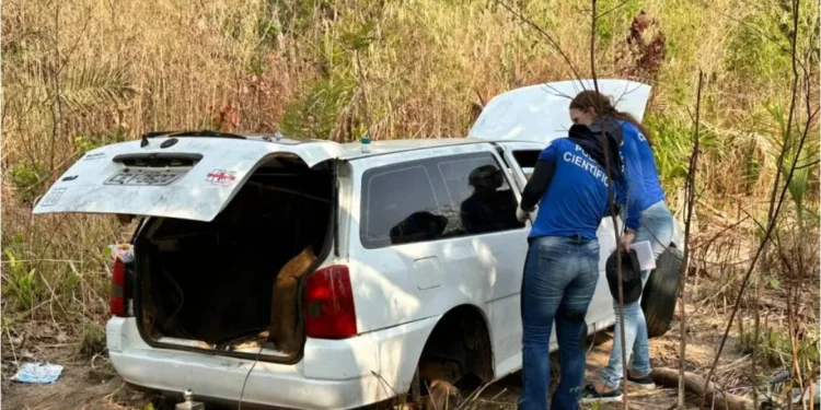 Veículo furtado em Miracema é localizado depenado em estrada vicinal em Palmas