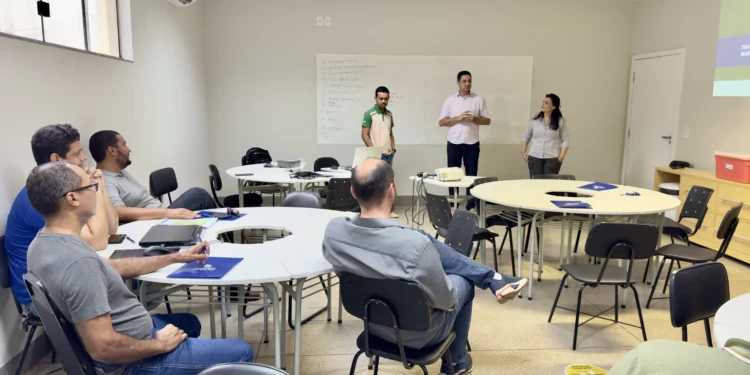 Adapec promove nova capacitação sobre operação de drone na defesa agropecuária