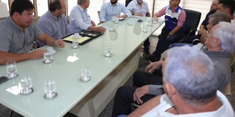 Léo Barbosa busca melhorias para estradas vicinais da região de Rio Sono