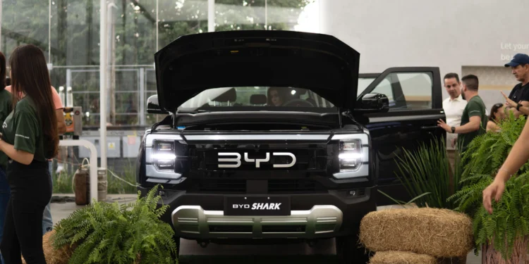 Primeira picape super híbrida da BYD é lançada em Palmas