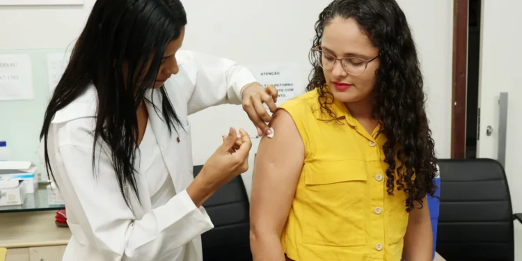 Campanha de Vacinação na Aleto atende a centenas de servidores