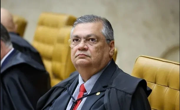 Dino marca nova audiência sobre orçamento secreto com Poderes