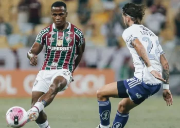 Jhon Arias marcou o gol da vitória do Fluminense contra o Cruzeiro • FOTO: LUCAS MERÇON / FLUMINENSE F.C.