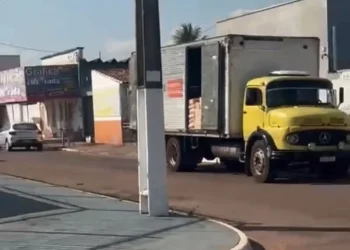 Caminhão com cestas básicas em Alvorada, no Tocantins — Foto: Divulgação
