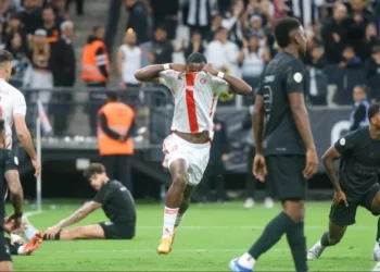 Corinthians e Internacional ficaram no 2 a 2 na Neo Química Arena • Flickr/Internacional