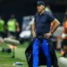 Renato se irrita com jornalistas e detona CBF após derrota do Grêmio