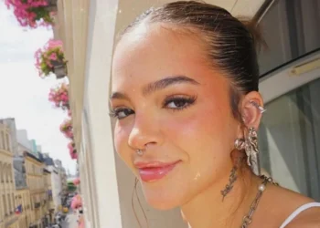 Mel Maia finaliza a transição capilar e mostra novo visual. • Instagram/Mel Maia