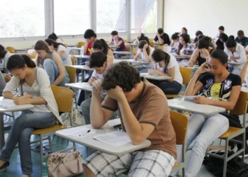 Saiba como resolver a prova do Enem dentro do tempo • Marcos Santos/USP Imagens