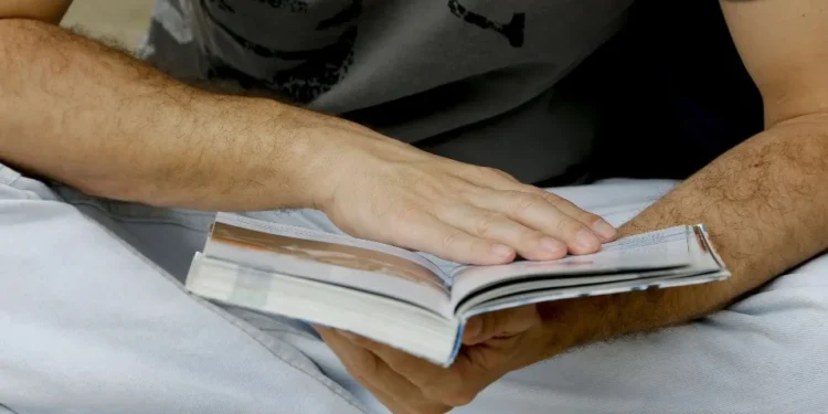 Fuvest 2025: biblioteca oferece curso gratuito sobre obras obrigatórias