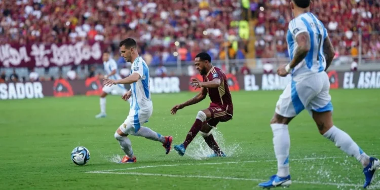 Argentina empata com Venezuela; Brasil perde mais uma posição nas Eliminatórias