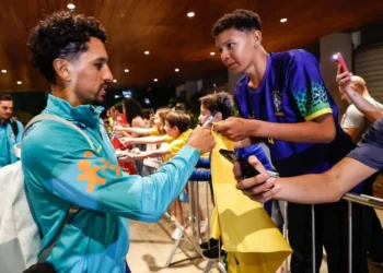 Seleção Brasileira desembarcou em Brasília na noite desta sexta-feira (11) • RAFAEL RIBEIRO/CBF