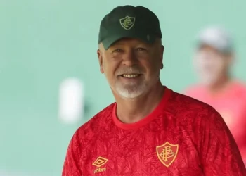 Mano Menezes durante treino do Fluminense • Flickr/Fluminense