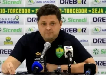 Dresch, presidente do Cuiabá, durante coletiva • Reprodução