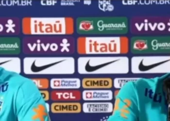 Luiz Henrique e Igor Jesus caem na risada após pergunta em coletiva