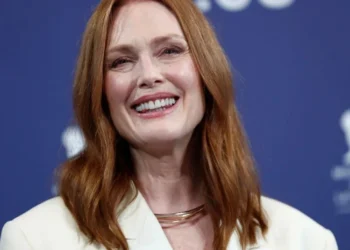 Julianne Moore no Festival de Veneza • 31/8/2022 REUTERS/Guglielmo Mangiapane