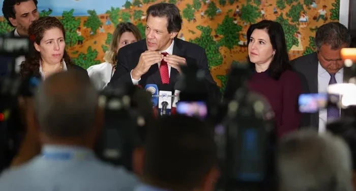 Em reunião, Haddad e Tebet debatem corte de gastos e supersalários