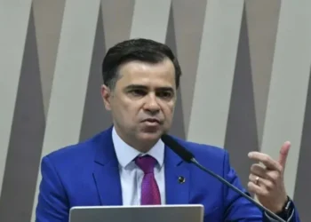 Sandoval Feitosa vê a possibilidade de cassação como último caso • Foto: Geraldo Magela/Agência Senado