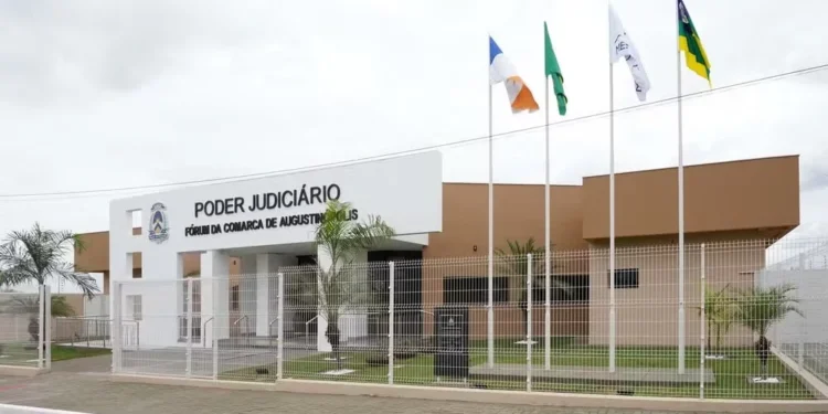 Professor é condenado a 48 anos de prisão por estuprar a própria filha várias vezes