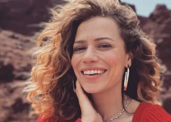 Bethany Joy Lenz, atriz • Reprodução/Instagram