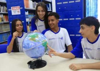 Podem participar da olimpíada estudantes da última fase do ensino fundamental e do ensino médio - Foto: Mari Rios/Governo do Tocantins file_download