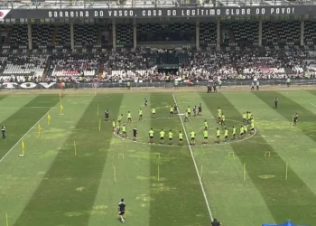 Treino aberto do Vasco, em São Januário • Lorena Moreira/CNN