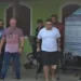 Momento em que Luiz Cicatriz é preso em Maricá (RJ) • Reprodução
