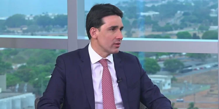 Aeroporto de Viracopos será relicitado em 2025, diz Silvio Costa Filho à CNN