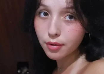 Nicole Mariamne Barth, de 14 anos de idade, morreu após desmaiar depois de um jogo de basquete no Colégio Santa Terezinha, na cidade de Florianópolis (SC). • Reprodução/ Redes Sociais