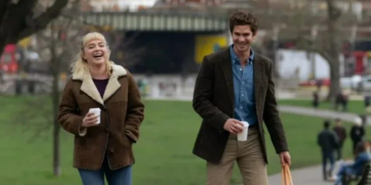 “Todo Tempo Que Temos”: veja antes e depois de Florence Pugh no filme