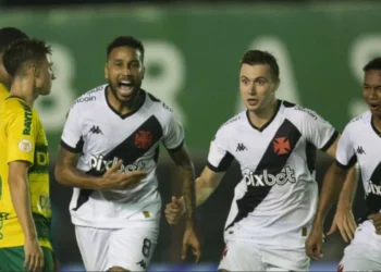 Com gol de Jair, Vasco venceu o Cuiabá em 2023 • Daniel Ramalho / Vasco