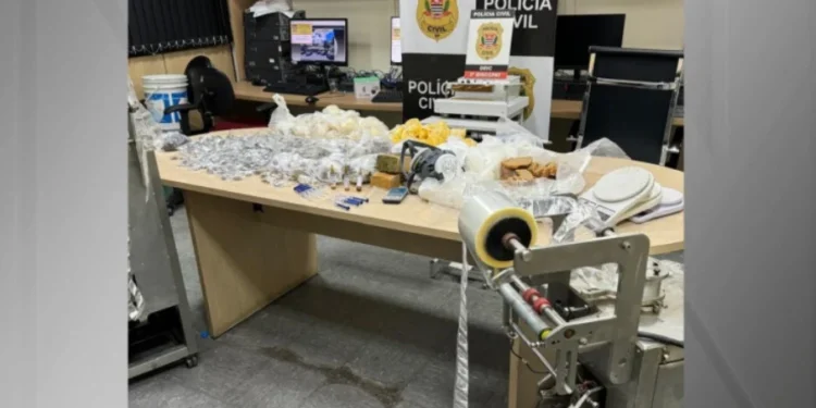 Kit crack: laboratório em SP produzia itens para facilitar uso da droga